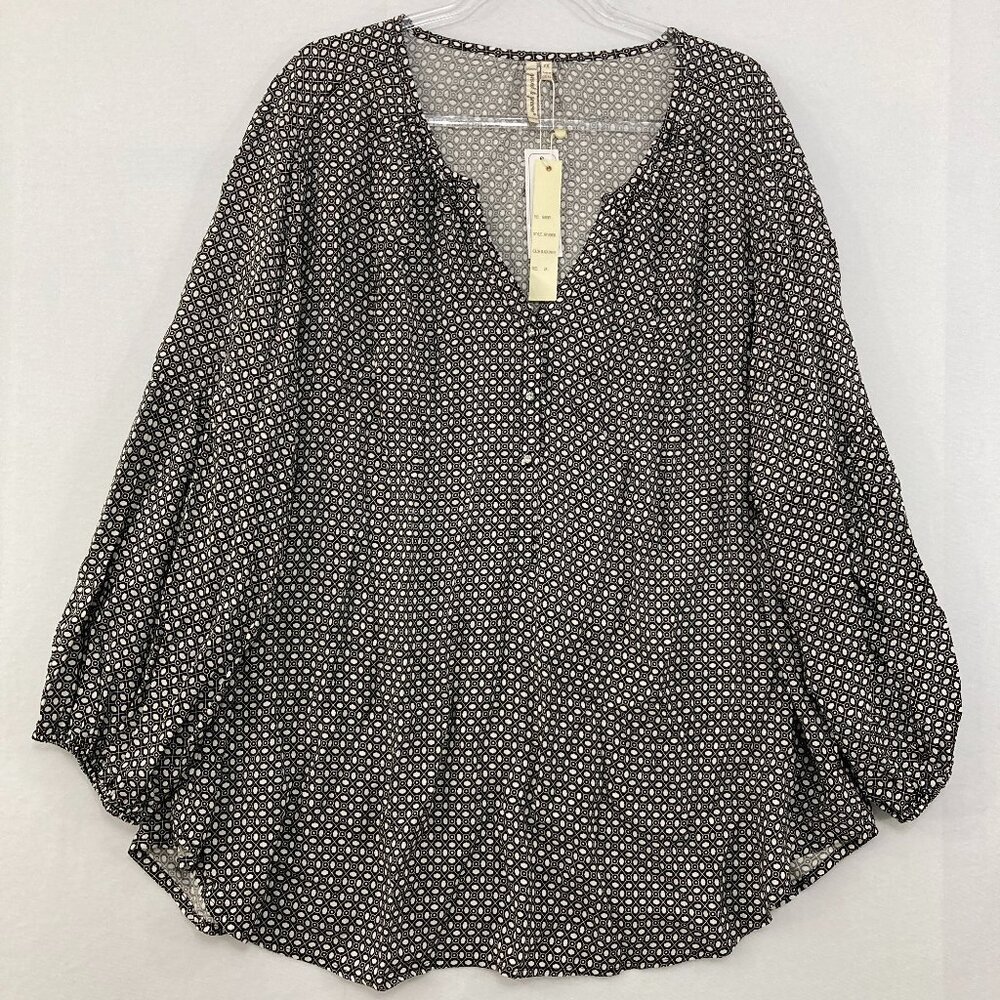 New Grand & Greene size 2X Black White Geometric Abstract Soft Comfy Popover Top